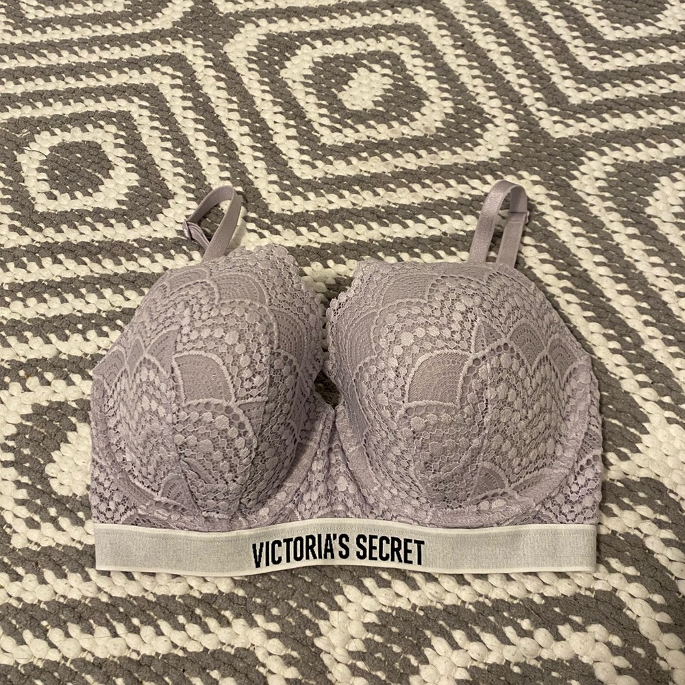 Victoria’s Secret lace logo band bra in lavender